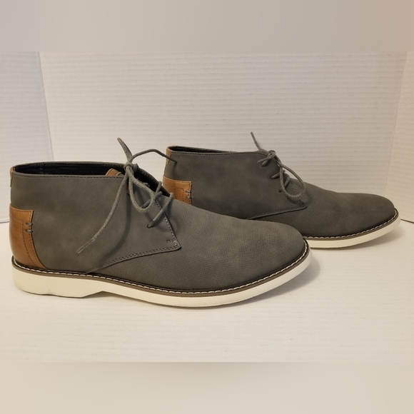 Madden Men's Dane Suede Chukka Boot - Picture 2 of 7